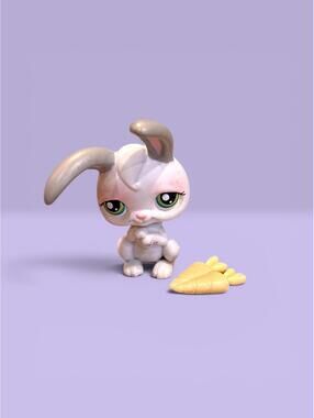 Littlest Pet Shop LPS Bunny #211 with Carrot Accessory
